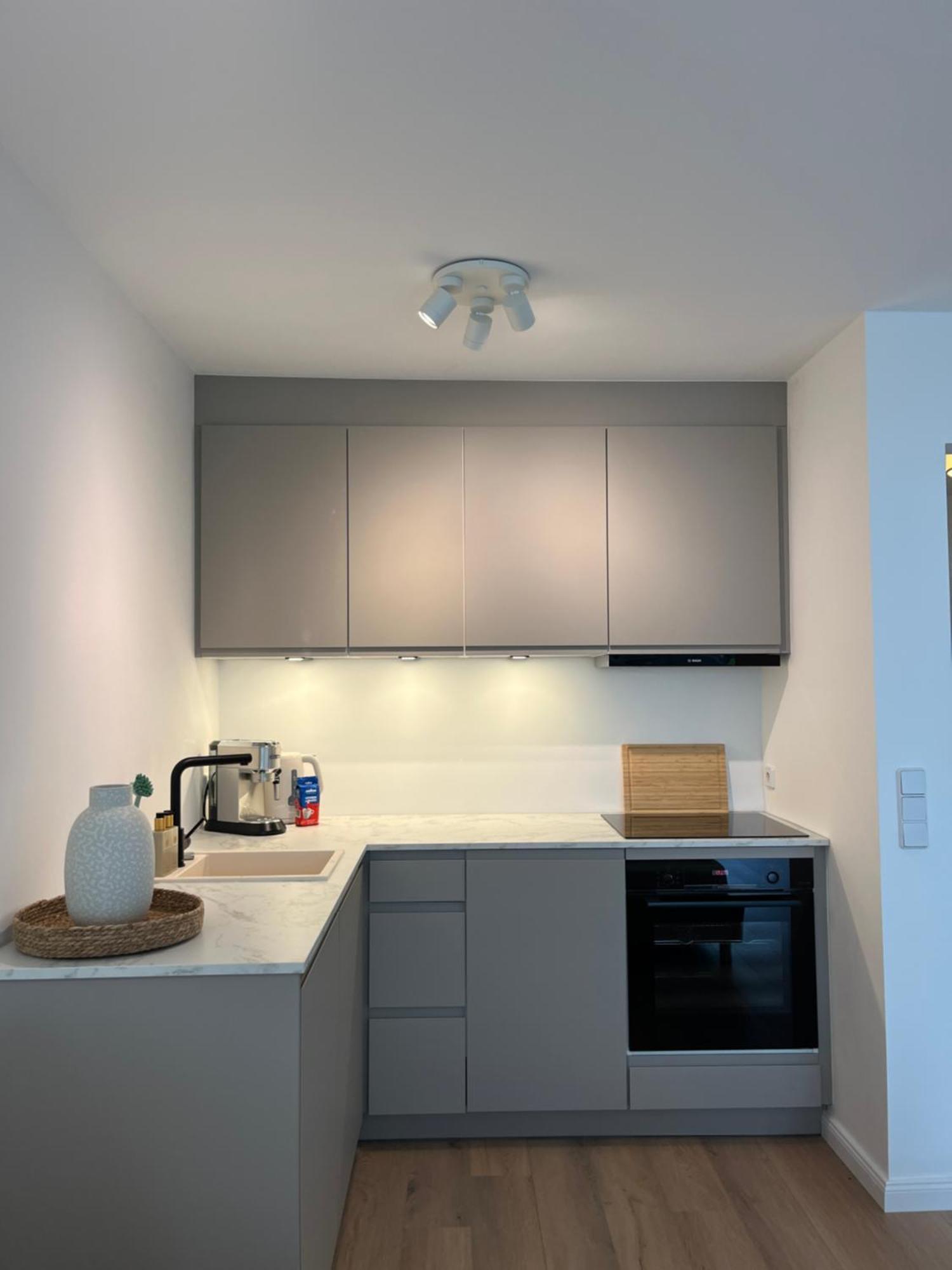 Kai45 - Strandapartment Mit Parkplatz & Balkon * Lübeck